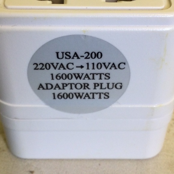 Brookstone Travel Power Converter - Picture 9 of 14